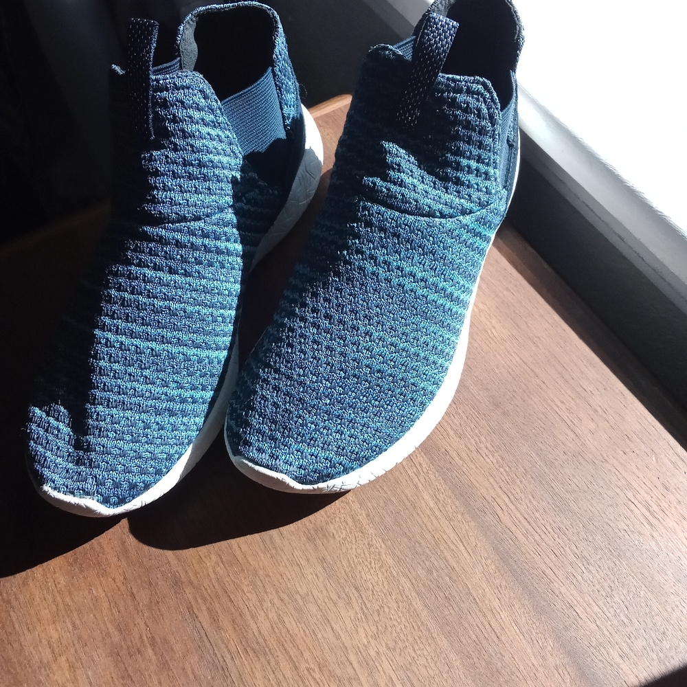 New kicks Skechers Blue Burst Fresh Walking Shoe Size 8.5